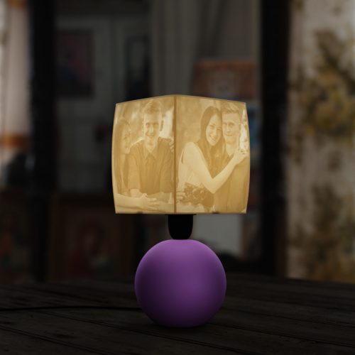 Egyedi ajándék - 3D nyomtatással készült fényképes lámpa lila kerámia lámpatesttel