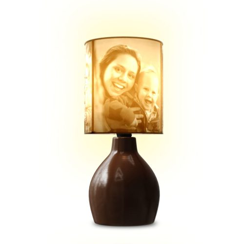 Egyedi fényképes lámpa - Egyedi fényképes ajándék - barna Ingrid