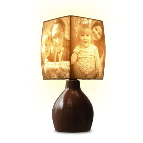 Egyedi fényképes lámpa - Egyedi fényképes ajándék - barna Ingrid