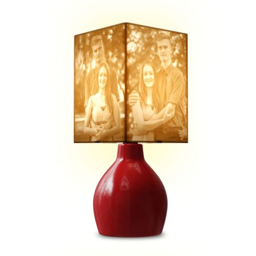 Egyedi fényképes lámpa - Egyedi fényképes ajándék - vörös Ingrid