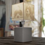 Szürke színű kutyás lámpa